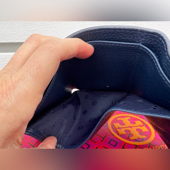 Tory Burch Robinson Mini Flap Wallet Navy Women’s accesories - Picture 10 of 12